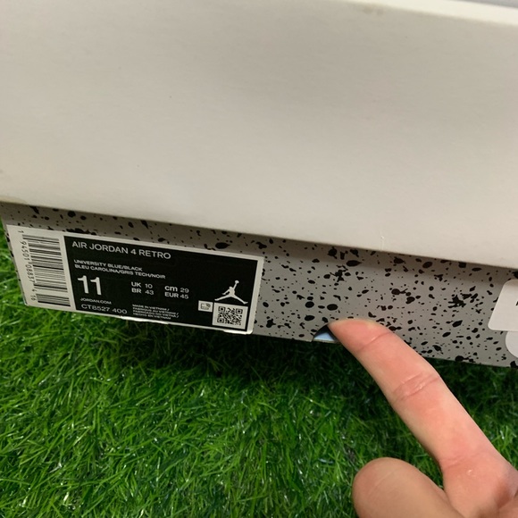 Jordan 4 University Blue Size 11 - Picture 7 of 7